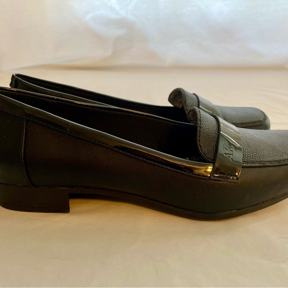 Anne Klein Vittorio black loafers. Sz 8